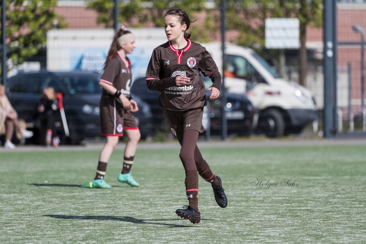 Bild 110 - wBJ St. Pauli - Walddoerfer : Ergebnis: 1:11